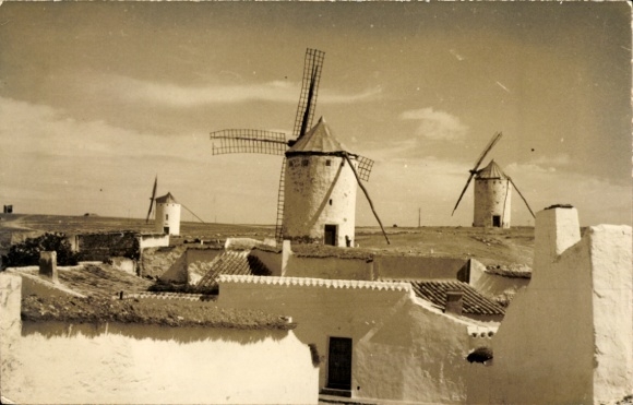 Ak Campo de Criptana Kastilien La Mancha Spanien, Windmühlen