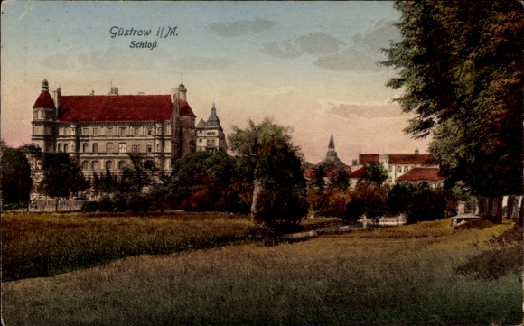 Postcard Güstrow in Mecklenburg, castle landscape, building, nature, sky