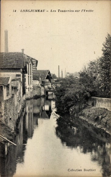 Postcard Longjumeau Essonne, view of the Tanneries, River Yvette, old architecture