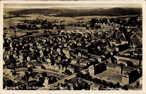 Ak Bayreuth in Opper-Franken, luchtfoto van de stad van Richard Wagner, luchtfoto