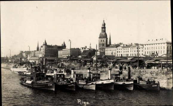Zdjęcie KP Riga Latvia, parowiec i holownik w porcie