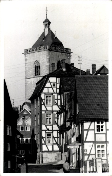 Ak Neukirchen am Knüll Hessen, gedeeltelijk zicht, vakwerkhuis, kerktoren