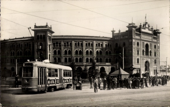Postcard Madrid Spain, Plaza de Toros de las Ventas, trolleybus, passers-by