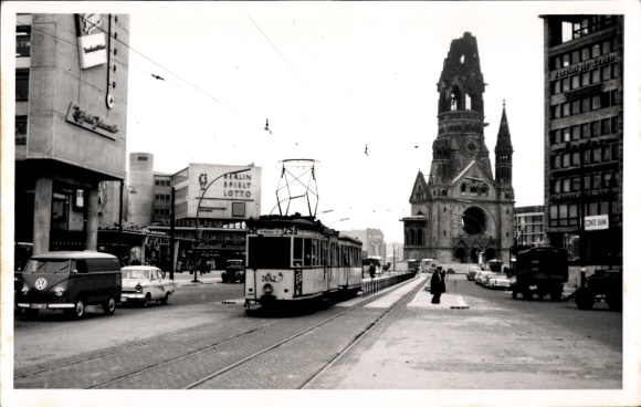 Photo Berlin Charlottenburg, Hardenbergstraße, tram of the Berliner Verkehrsbetriebe, 1959