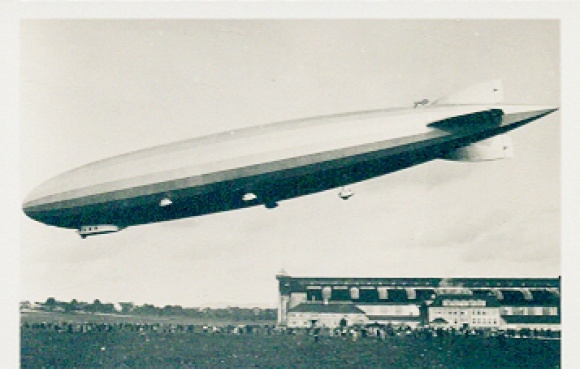 Collective picture Zeppelin world trips No. 69 post-war airships, LZ 126 at the landing