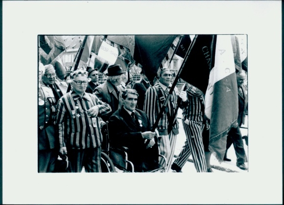 Photo Strasbourg, former concentration camp prisoners, demonstration against Nazis April 21, 1979