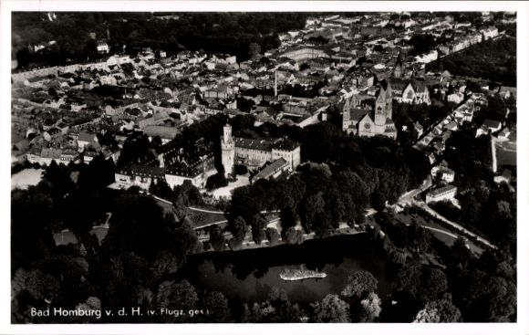 Postcard Bad Homburg vor der Höhe Hessen, aerial view of numerous buildings, green areas, park