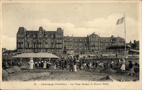 Ak Cabourg Calvados, Plage, Grand Hotel