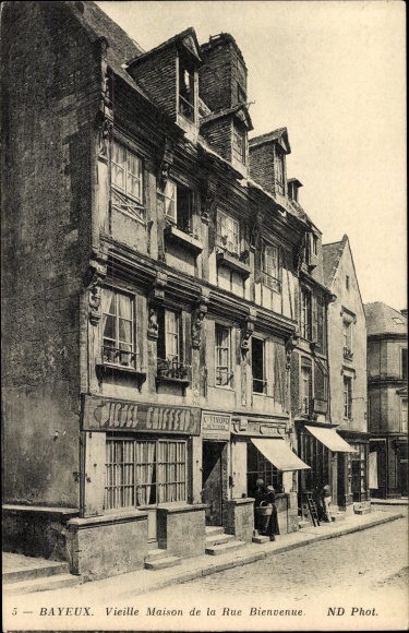 Postcard Bayeux Calvados, Old House on Welcome Street