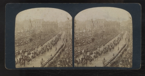 Stereo photo of a military parade in an unknown city