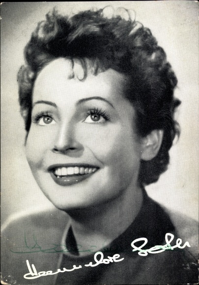 Postcard actress Hannelore Schroth, portrait, autograph