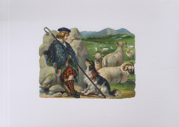 Oblate Junge in Schottentracht mit Hund beim Schafe hüten, ca. 11,5 x 15,5 cm