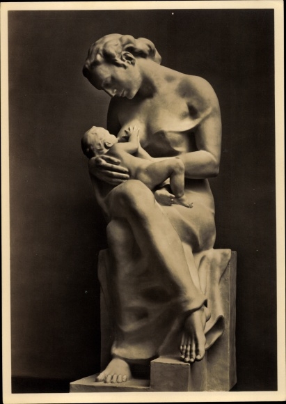 Rzeźba KP autorstwa Josefa Thoraka, matka z dzieckiem, niemowlę, HDK 416, fot. Hoffmann