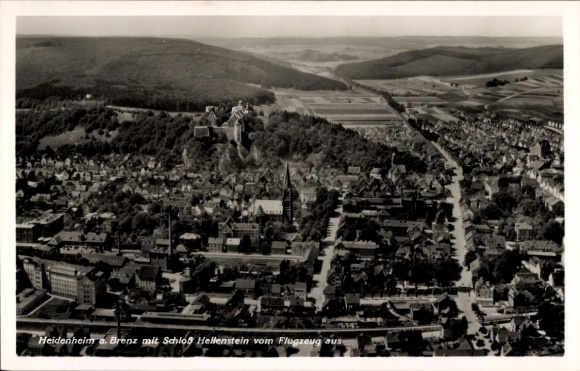 Postcard Heidenheim an der Brenz Württemberg, aerial photograph, Hellenstein Castle