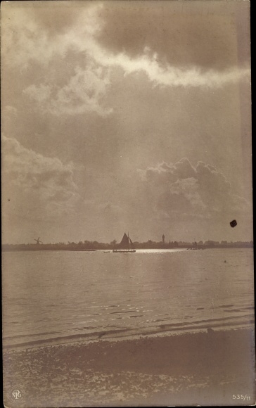 Postcard sailboat on the water, NPG 535/11