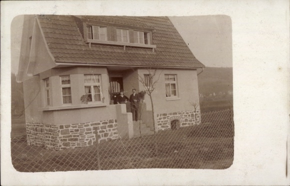 Photo Postcard Eitorf an der Sieg, residential building, residents at the entrance, Selma, Emil