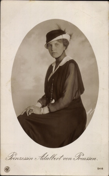Postcard Adelheid of Saxe Meiningen, wife of Prince Adalbert, portrait, NPG 5418