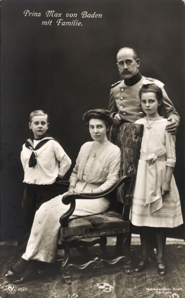 Postcard Prince Max of Baden with family, Maria-Luise of Hanover-Cumberland, children, NPG 4625