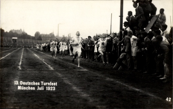 Photo Postcard 13th German Gymnastics Festival Munich July 1923, decision in the 800-meter run