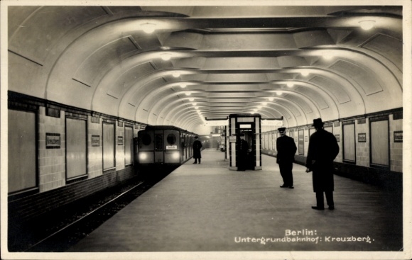 Ak Berlin Kreuzberg, Untergrundbahnhof, U Bahn