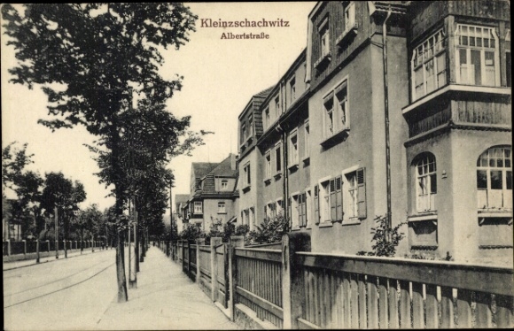 Postcard Dresden Ost Kleinzschachwitz, Albertstraße, building