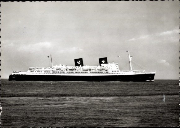 Postcard passenger express steamer Hanseatic of the Hamburg Atlantic Line