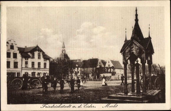 Postcard Friedrichstadt on the Eider, market, water pump
