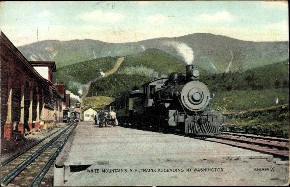Postcard New Hampshire USA, White Mountains, Trains ascending Mount Washington