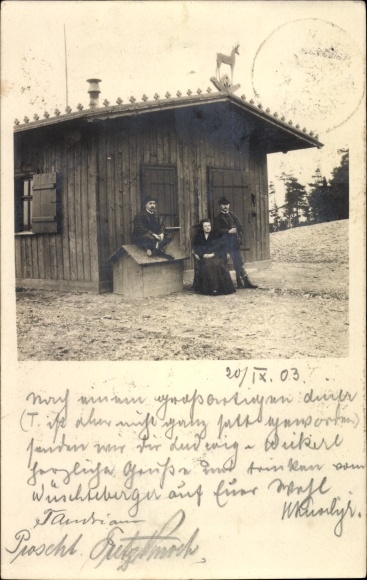 Photo Postcard Feilitzsch in Upper Franconia, group portrait at the wooden hut