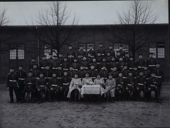 Foto Hamburg Altona Bahrenfeld, Deutsche Soldaten in Uniform, Feld-Artillerie-Regiment 45