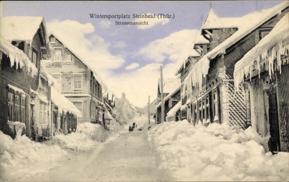 Ak Steinheid Neuhaus am Rennweg Thüringen, Straßenpartie, Winter