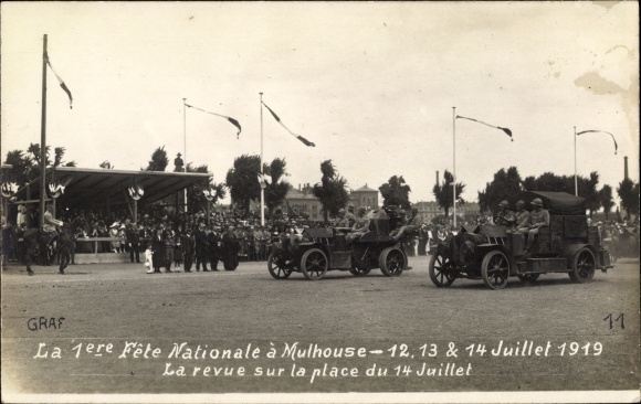 Foto Ak Mulhouse Mülhausen Elsass Haut Rhin, Der 1. Nationalfeiertag 1919, Rückblick auf dem Platz
