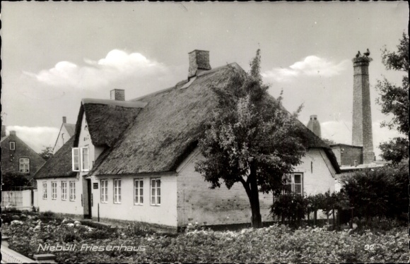 Postcard Niebüll in North Friesland, Frisian house, thatched roof, tower