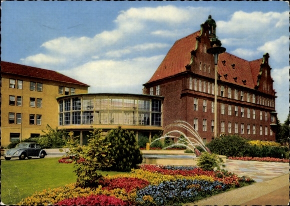 Postcard Berlin Reinickendorf, Reinickendorf Town Hall, colorful flowerbeds, old architecture, cheerful H
