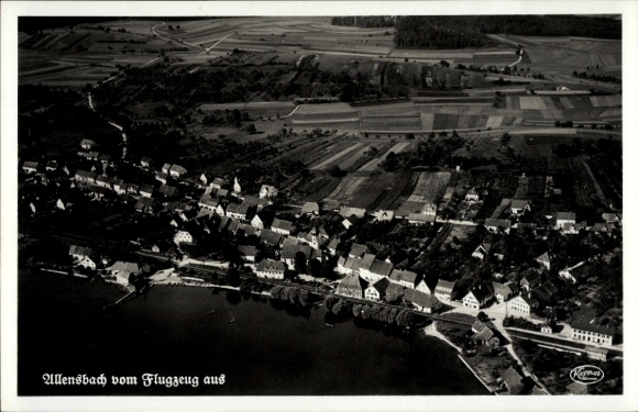 Ak Allensbach am Bodensee, Luftaufnahme von  Häuser, Felder