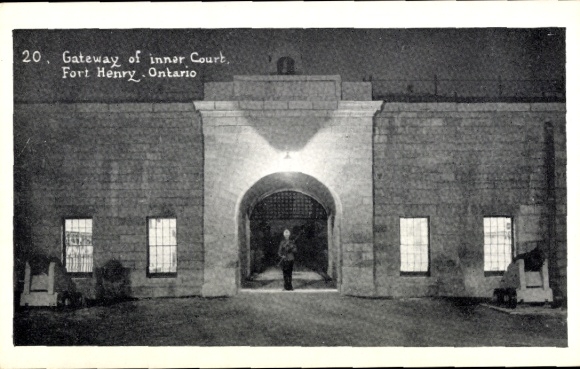 PC Ontario Canada, Gateway of innar Court, Fort Henry