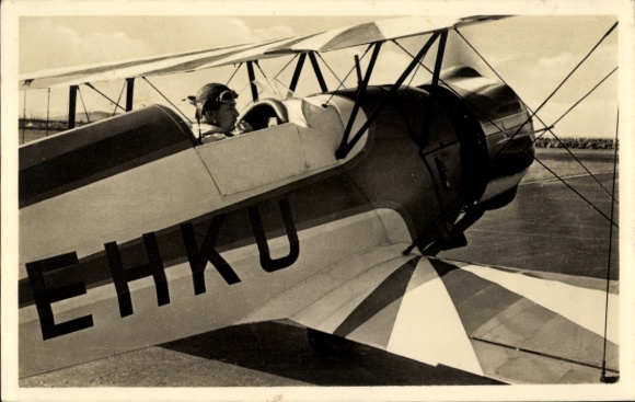 Postcard German aerobatic champion Albert Falderbaum on Bücker Bü 133