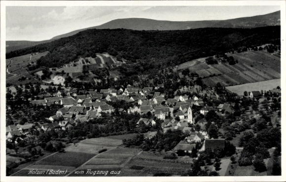Postcard Holzen Allmannshofen in Swabia, The front shows a black and white photo of the village Ho...