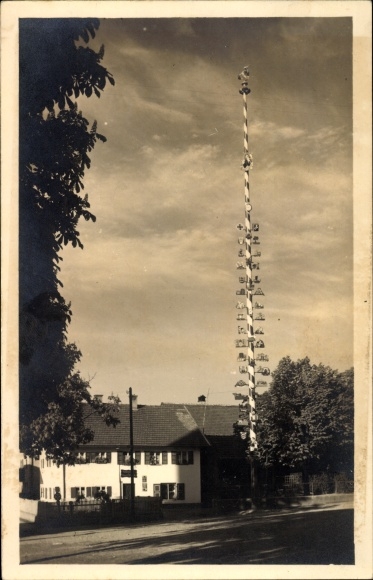Postcard Peiting in the Oberland Bavaria region, maypole