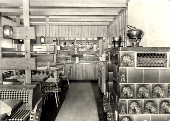 Postcard Sosa Eibenstock in the Ore Mountains, consumer restaurant Köhlerhütte, interior view