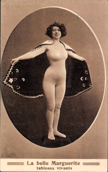 Postcard Dancer Marguerite, portrait