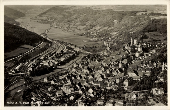 Ak Horb am Neckar, Luftaufnahme von Horb, Sicht auf Stadt und Landschaft,  Architektur