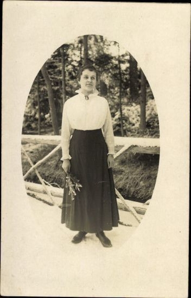 10 alte Ak Frauenportraits, diverse Ansichten