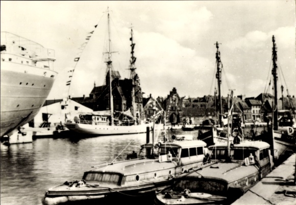 Postcard Hanseatic City of Wismar, harbor view, sailing ships, water, buildings, fishing boats