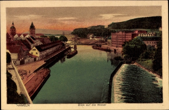 Ak Hameln an der Weser Niedersachsen, Blick auf die Weser,  Flusslandschaft, Gebäude, Brücke