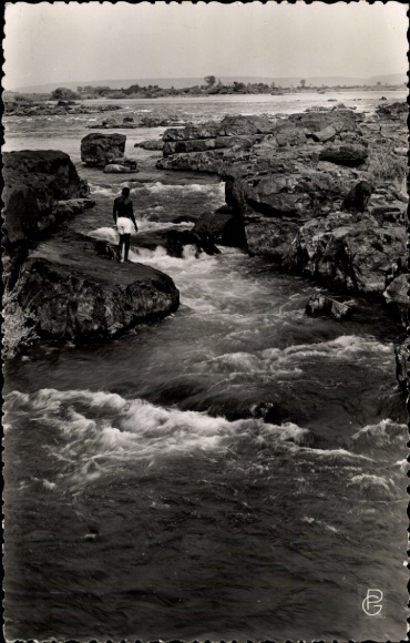 Ak Bamako Mali, rivierlandschap, stenen, persoon aan het water, vintage fotografie