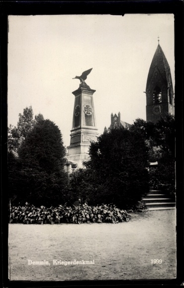 Photo Demmin in Western Pomerania, war memorial