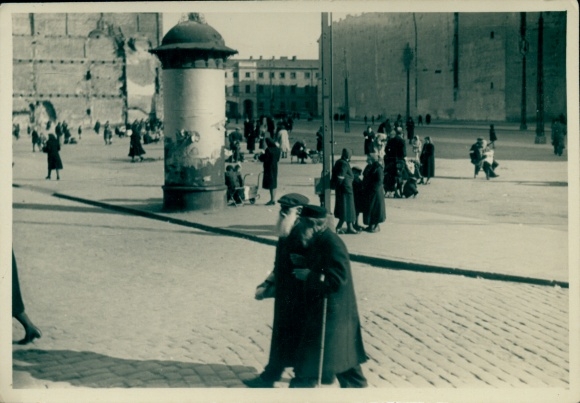 Judaika Photo Warszawa Warschau Poland, Warschauer Ghetto, Juden, Litfaßsäule
