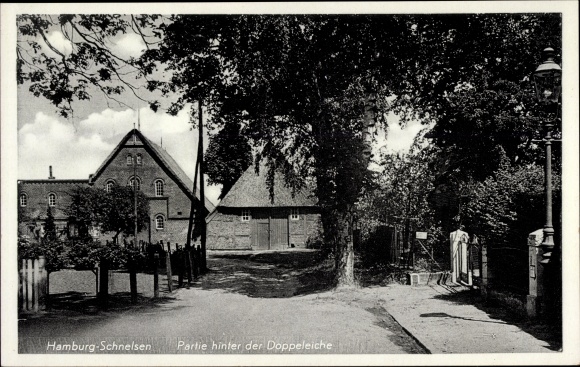PC Hamburg Eimsbüttel Schnelsen, lot behind the double oak
