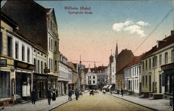 PC Mülheim an der Ruhr in North Rhine-Westphalia, Eppinghofer Straße, shops, passers-by